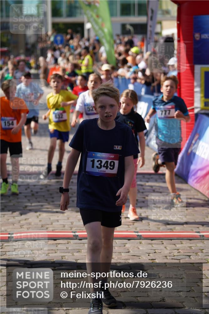 13.06.2025 - Holstenköstenlauf Felixshl http://msf.ph/oto/7926236 13.06.2025 16:36:53 Laufen 21, 25, 58, 61, 154, 381, 517, 522, 523, 632, 777, 789, 793, 899, 1015, 1026, 1131, 1238, 1273, 1353 meine-sportfotos.de