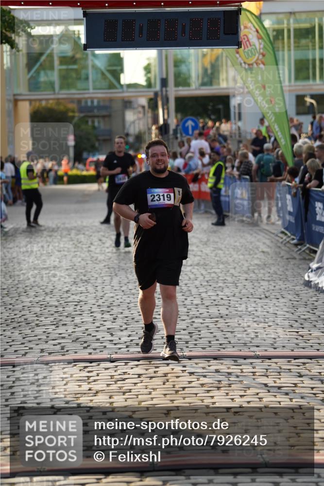 13.06.2025 - Holstenköstenlauf Felixshl http://msf.ph/oto/7926245 13.06.2025 20:14:23 Laufen 2319, 2903, 3915, 3935 meine-sportfotos.de