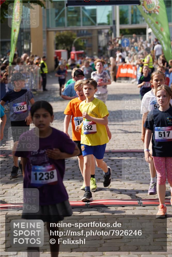13.06.2025 - Holstenköstenlauf Felixshl http://msf.ph/oto/7926246 13.06.2025 16:36:55 Laufen 21, 25, 58, 61, 154, 380, 381, 522, 523, 632, 777, 789, 793, 1026, 1131, 1247, 1273 meine-sportfotos.de