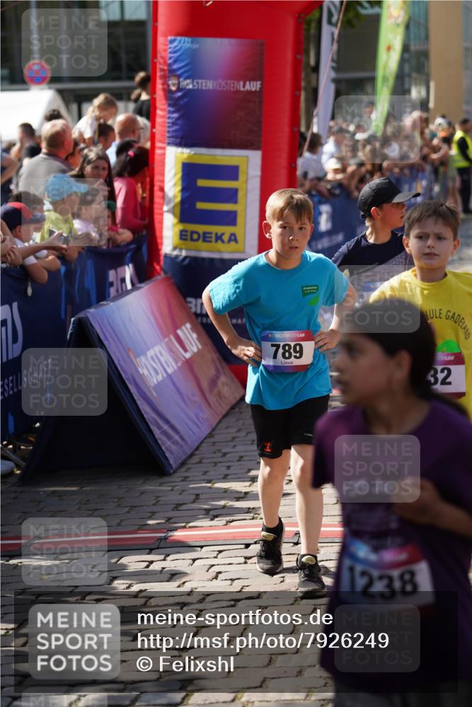 13.06.2025 - Holstenköstenlauf Felixshl http://msf.ph/oto/7926249 13.06.2025 16:36:56 Laufen 21, 25, 58, 61, 154, 380, 381, 522, 523, 632, 777, 789, 793, 1026, 1077, 1131, 1247, 1273 meine-sportfotos.de