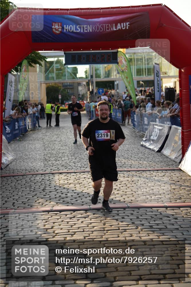 13.06.2025 - Holstenköstenlauf Felixshl http://msf.ph/oto/7926257 13.06.2025 20:14:25 Laufen 2319, 3935 meine-sportfotos.de