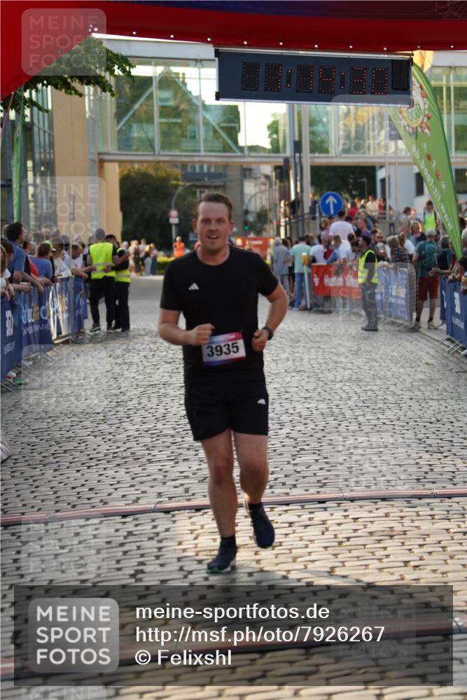 13.06.2025 - Holstenköstenlauf Felixshl http://msf.ph/oto/7926267 13.06.2025 20:14:29 Laufen 3935 meine-sportfotos.de