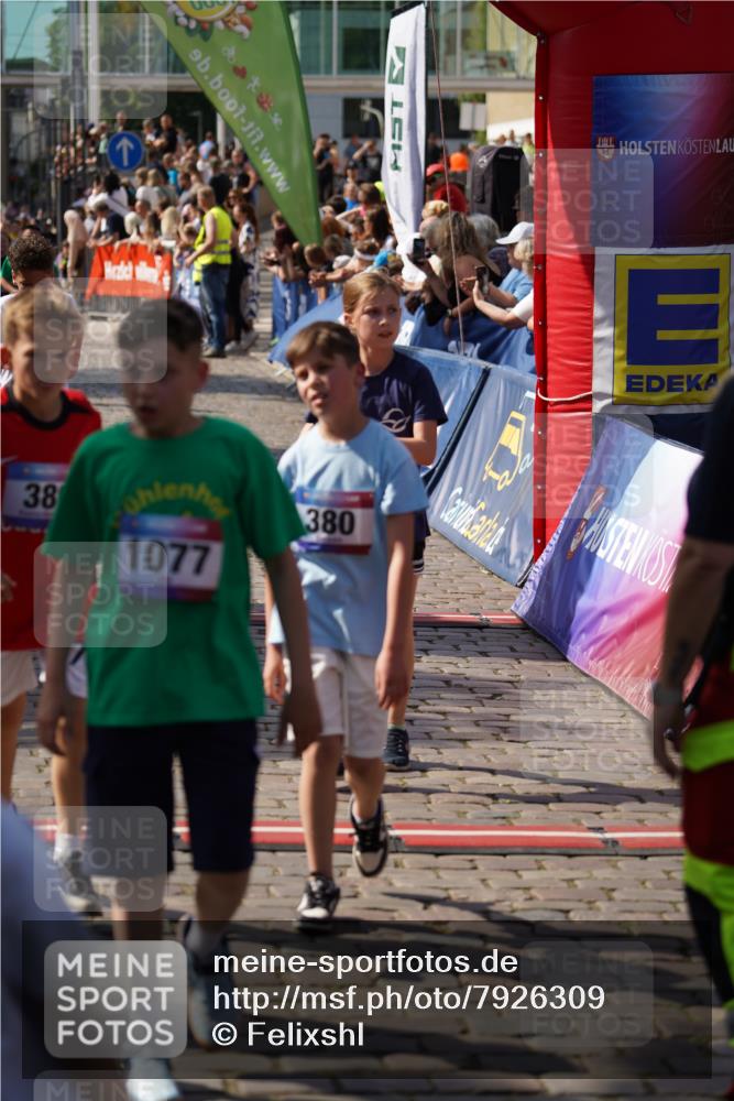 13.06.2025 - Holstenköstenlauf Felixshl http://msf.ph/oto/7926309 13.06.2025 16:37:07 Laufen 148, 375, 380, 386, 508, 511, 906, 908, 917, 1019, 1077, 1079, 1270 meine-sportfotos.de