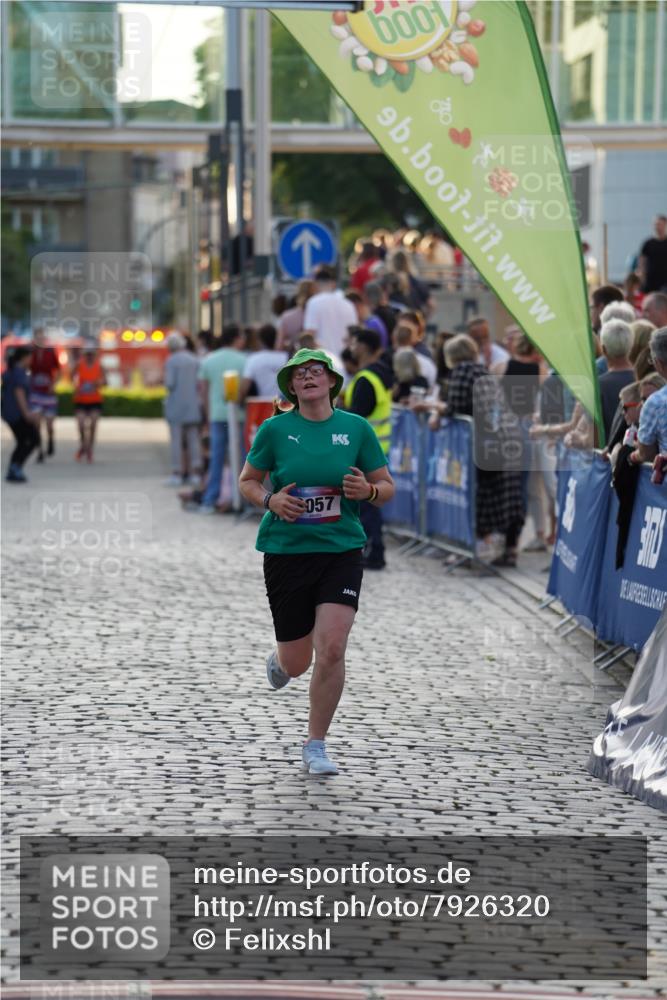 13.06.2025 - Holstenköstenlauf Felixshl http://msf.ph/oto/7926320 13.06.2025 20:15:15 Laufen 3057 meine-sportfotos.de