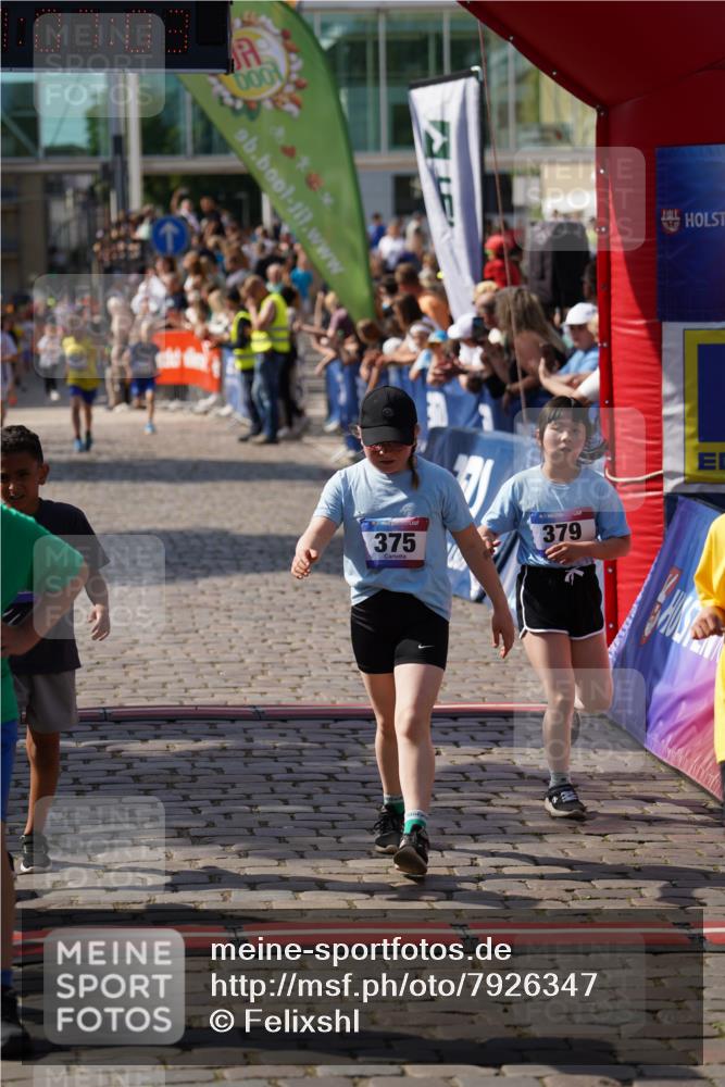 13.06.2025 - Holstenköstenlauf Felixshl http://msf.ph/oto/7926347 13.06.2025 16:37:17 Laufen 148, 369, 375, 379, 630, 657, 906, 1019, 1079, 1133, 1170, 1171, 1274 meine-sportfotos.de