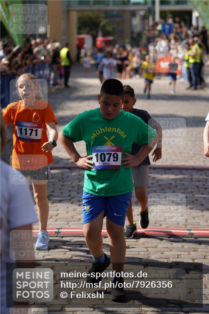 13.06.2025 - Holstenköstenlauf Felixshl http://msf.ph/oto/7926356 13.06.2025 16:37:19 Laufen 148, 369, 375, 379, 630, 647, 657, 796, 1098, 1129, 1133, 1170, 1171, 1274 meine-sportfotos.de