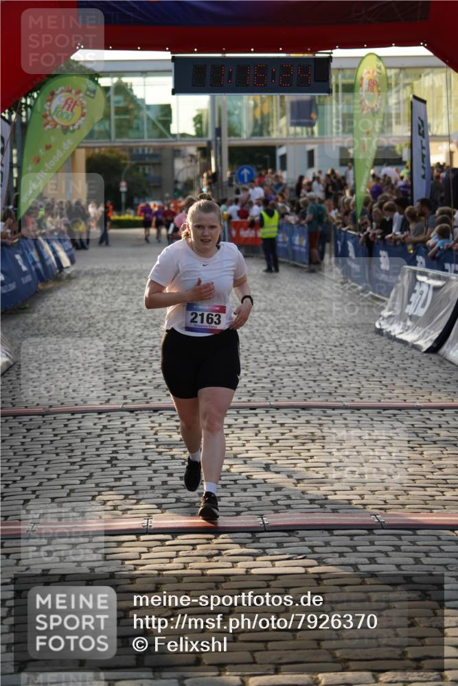 13.06.2025 - Holstenköstenlauf Felixshl http://msf.ph/oto/7926370 13.06.2025 20:16:23 Laufen 2076, 2163 meine-sportfotos.de