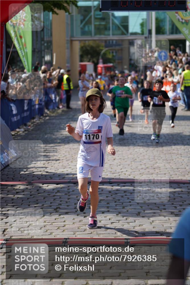 13.06.2025 - Holstenköstenlauf Felixshl http://msf.ph/oto/7926385 13.06.2025 16:37:24 Laufen 1, 369, 506, 512, 647, 649, 657, 787, 796, 923, 1098, 1129, 1170, 1272, 1274, 1821, 1930 meine-sportfotos.de