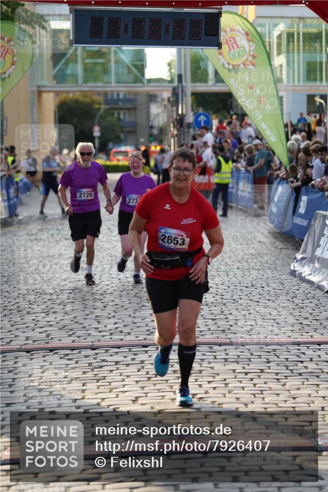 13.06.2025 - Holstenköstenlauf Felixshl http://msf.ph/oto/7926407 13.06.2025 20:16:42 Laufen 2653, 2720, 2721 meine-sportfotos.de