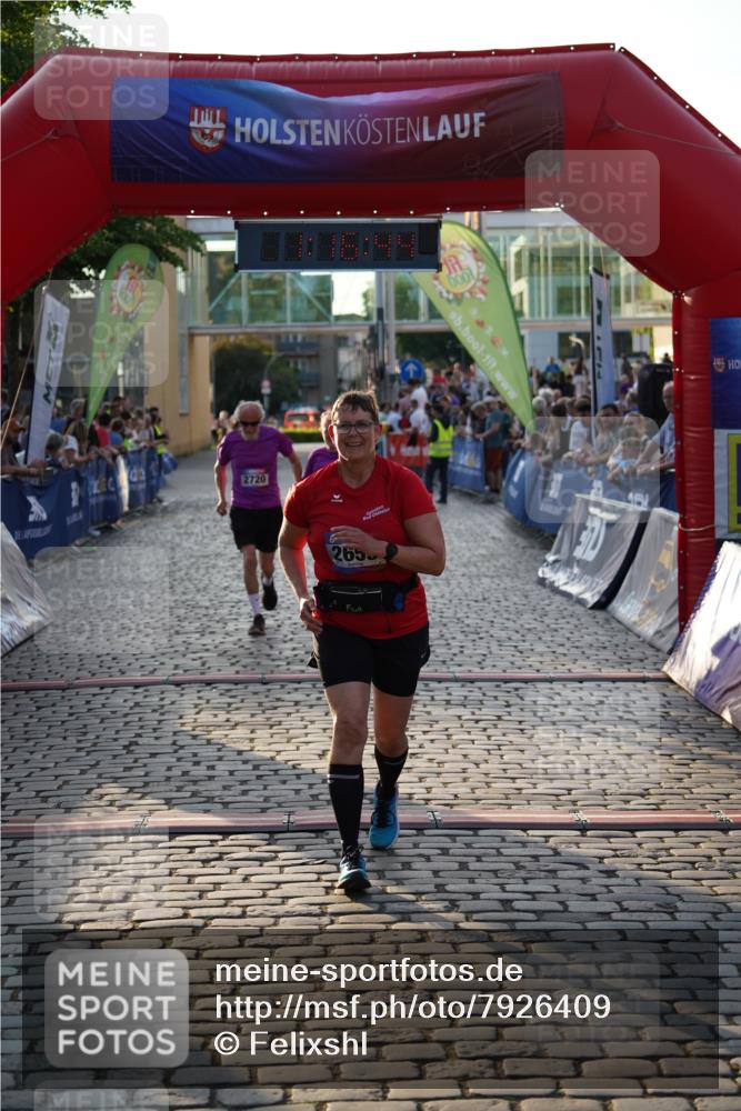 13.06.2025 - Holstenköstenlauf Felixshl http://msf.ph/oto/7926409 13.06.2025 20:16:43 Laufen 2653, 2720, 2721 meine-sportfotos.de