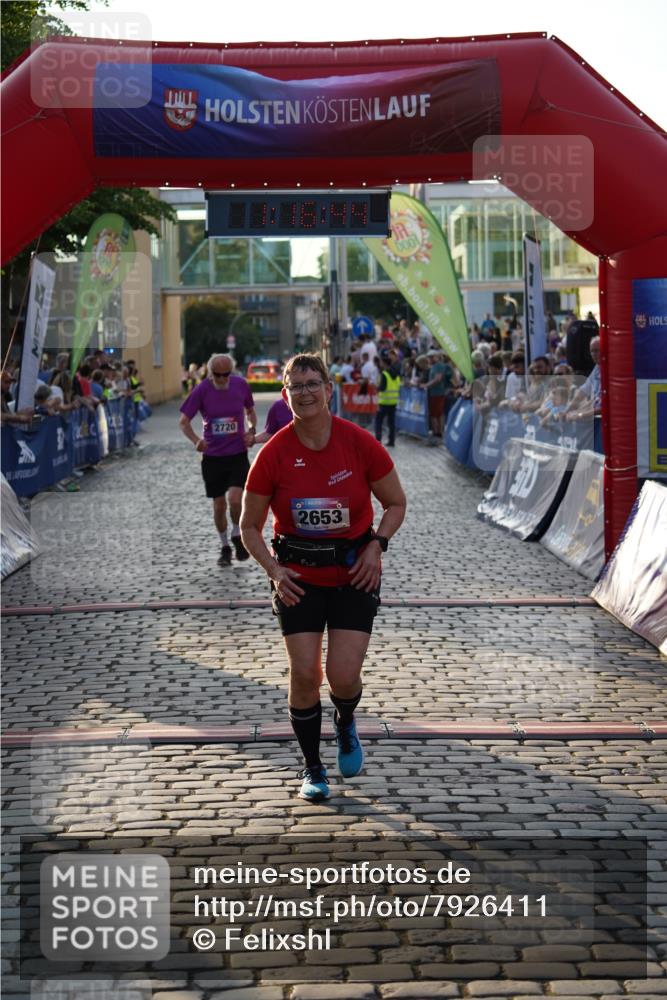 13.06.2025 - Holstenköstenlauf Felixshl http://msf.ph/oto/7926411 13.06.2025 20:16:43 Laufen 2653, 2720, 2721 meine-sportfotos.de