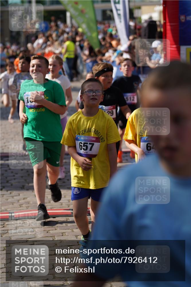 13.06.2025 - Holstenköstenlauf Felixshl http://msf.ph/oto/7926412 13.06.2025 16:37:28 Laufen 1, 506, 512, 647, 649, 657, 787, 795, 796, 923, 1098, 1129, 1271, 1272, 1821, 1930 meine-sportfotos.de