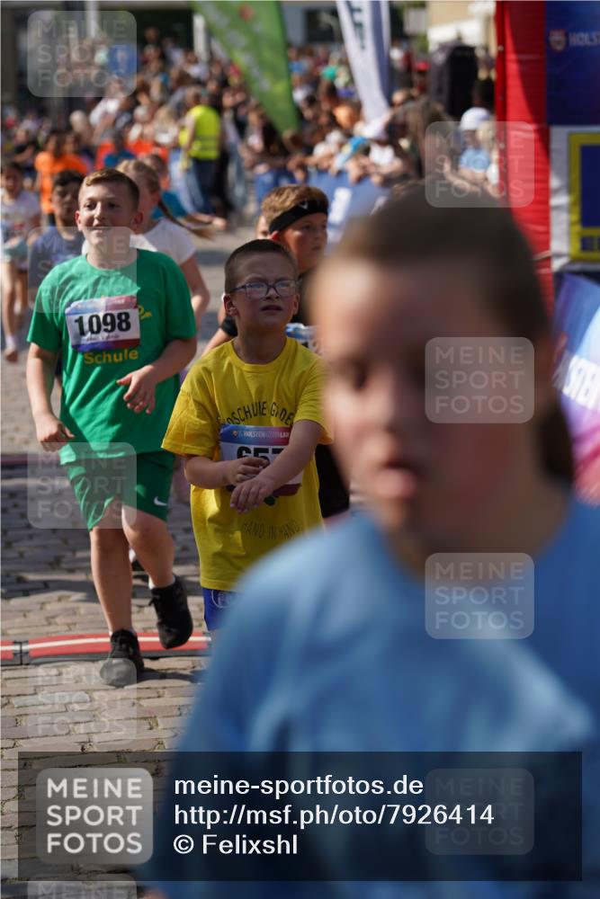 13.06.2025 - Holstenköstenlauf Felixshl http://msf.ph/oto/7926414 13.06.2025 16:37:28 Laufen 1, 506, 512, 647, 649, 657, 787, 795, 796, 923, 1098, 1129, 1271, 1272, 1821, 1930 meine-sportfotos.de