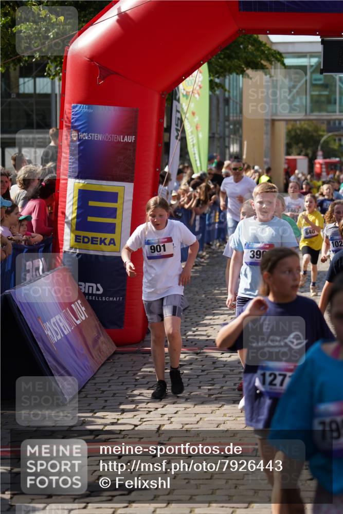 13.06.2025 - Holstenköstenlauf Felixshl http://msf.ph/oto/7926443 13.06.2025 16:37:39 Laufen 116, 132, 149, 236, 238, 251, 370, 390, 504, 509, 532, 640, 645, 656, 759, 762, 767, 776, 900, 901, 905, 1012, 1021, 1022, 1080, 1090, 1101, 1267, 1271, 1862 meine-sportfotos.de