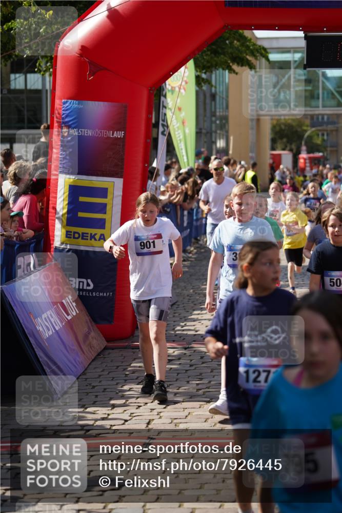 13.06.2025 - Holstenköstenlauf Felixshl http://msf.ph/oto/7926445 13.06.2025 16:37:39 Laufen 116, 132, 149, 236, 238, 251, 370, 390, 504, 509, 532, 640, 645, 656, 759, 762, 767, 776, 900, 901, 905, 1012, 1021, 1022, 1080, 1090, 1101, 1267, 1271, 1862 meine-sportfotos.de