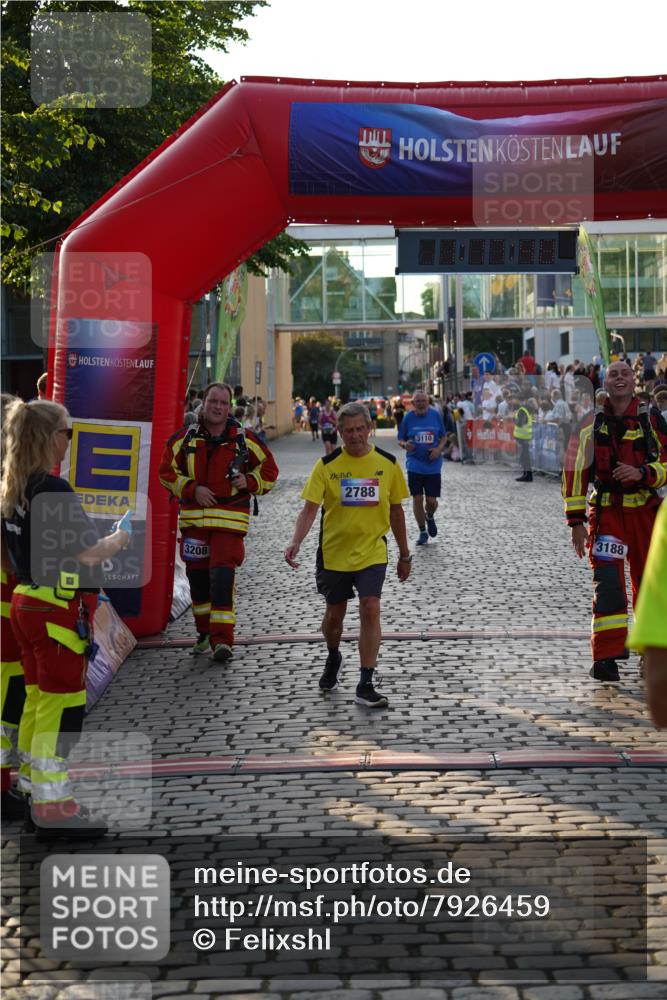 13.06.2025 - Holstenköstenlauf Felixshl http://msf.ph/oto/7926459 13.06.2025 20:17:47 Laufen 2788, 3110, 3188, 3208 meine-sportfotos.de