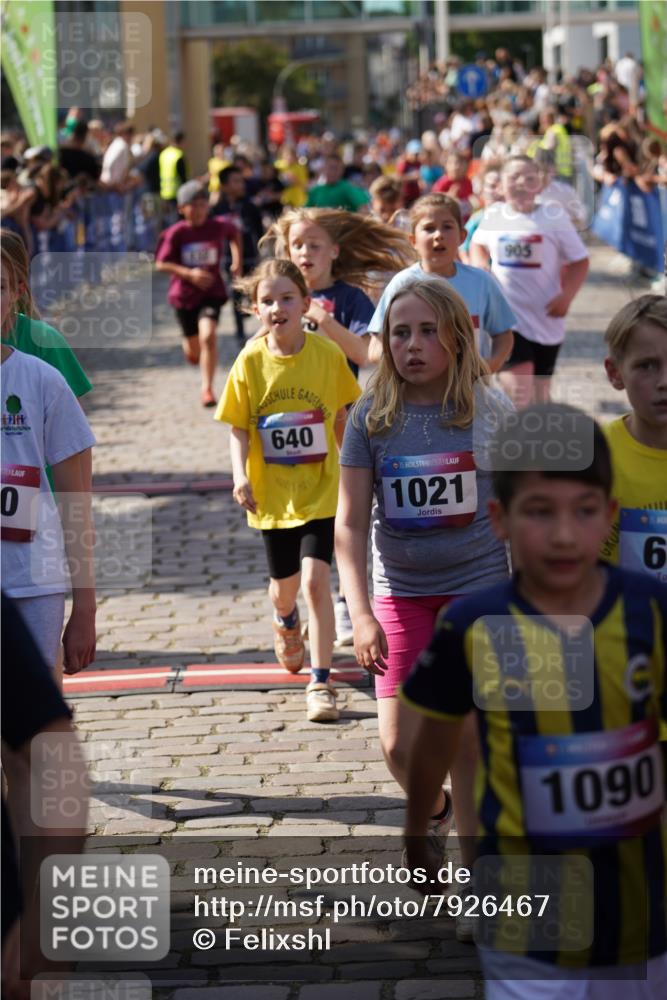 13.06.2025 - Holstenköstenlauf Felixshl http://msf.ph/oto/7926467 13.06.2025 16:37:44 Laufen 116, 132, 236, 238, 251, 370, 509, 516, 633, 637, 640, 645, 656, 759, 762, 773, 776, 786, 905, 1016, 1021, 1022, 1101, 1126, 1169, 1267, 1401, 1419, 1836, 1862 meine-sportfotos.de