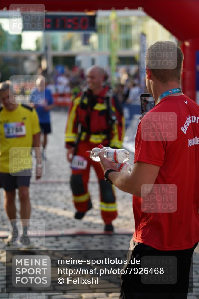 13.06.2025 - Holstenköstenlauf Felixshl http://msf.ph/oto/7926468 13.06.2025 20:17:49 Laufen 2788, 3110, 3188, 3208 meine-sportfotos.de