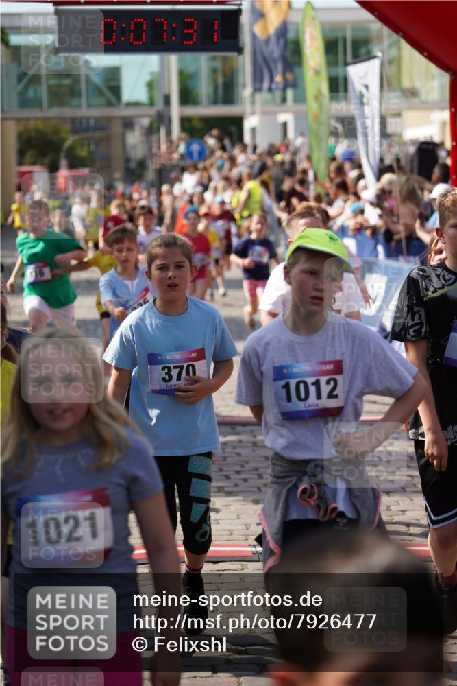 13.06.2025 - Holstenköstenlauf Felixshl http://msf.ph/oto/7926477 13.06.2025 16:37:45 Laufen 116, 132, 236, 238, 251, 370, 509, 516, 633, 637, 640, 645, 759, 762, 773, 776, 786, 905, 1016, 1022, 1126, 1169, 1267, 1401, 1419, 1836, 1862 meine-sportfotos.de