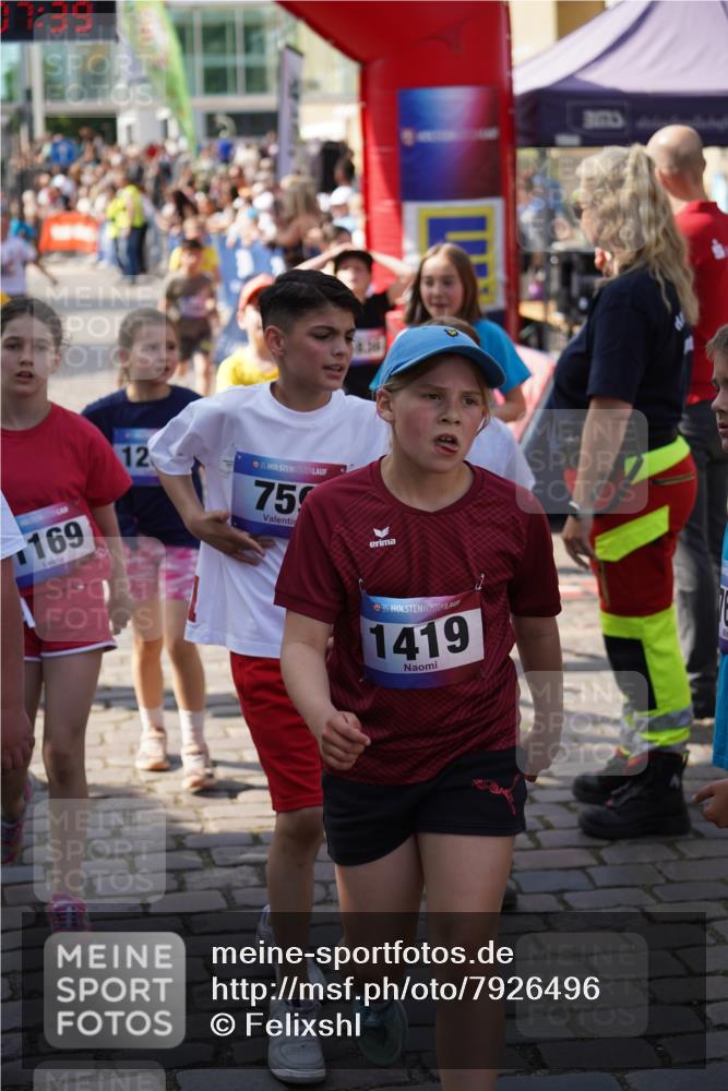 13.06.2025 - Holstenköstenlauf Felixshl http://msf.ph/oto/7926496 13.06.2025 16:37:53 Laufen 516, 633, 637, 638, 639, 643, 760, 773, 783, 786, 902, 912, 1014, 1018, 1084, 1246, 1401, 1419, 1836 meine-sportfotos.de