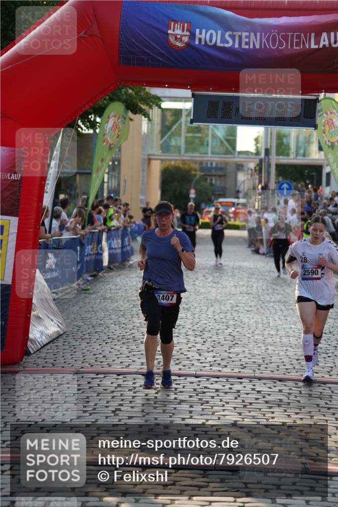 13.06.2025 - Holstenköstenlauf Felixshl http://msf.ph/oto/7926507 13.06.2025 20:18:11 Laufen 2080, 2407, 2456, 2479, 2590, 3906 meine-sportfotos.de