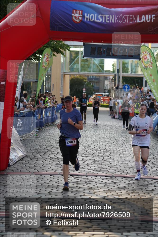 13.06.2025 - Holstenköstenlauf Felixshl http://msf.ph/oto/7926509 13.06.2025 20:18:11 Laufen 2080, 2407, 2456, 2479, 2590, 3906 meine-sportfotos.de