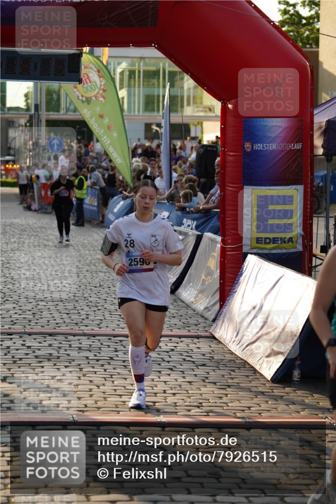 13.06.2025 - Holstenköstenlauf Felixshl http://msf.ph/oto/7926515 13.06.2025 20:18:13 Laufen 2080, 2407, 2456, 2479, 2590, 3906 meine-sportfotos.de