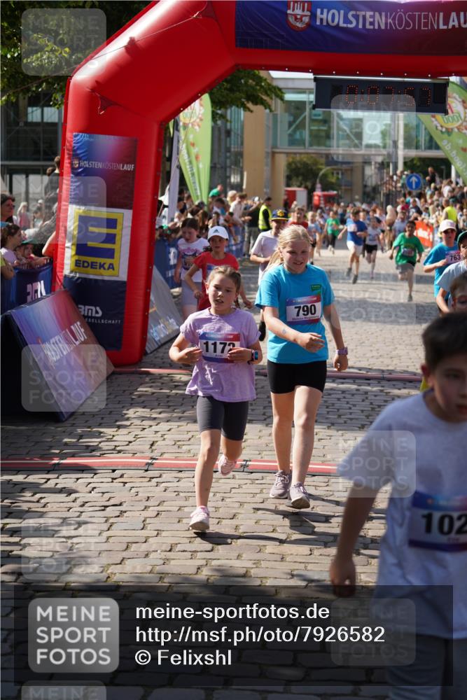 13.06.2025 - Holstenköstenlauf Felixshl http://msf.ph/oto/7926582 13.06.2025 16:38:12 Laufen 24, 232, 245, 250, 252, 373, 513, 658, 763, 785, 788, 790, 910, 913, 915, 919, 1010, 1102, 1168, 1172, 1854 meine-sportfotos.de