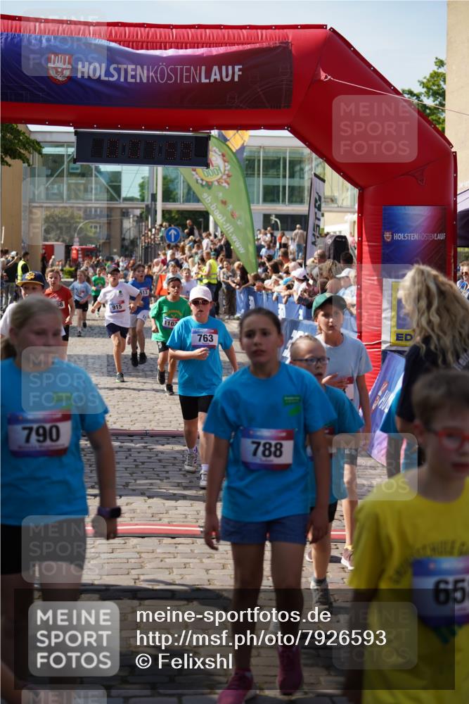 13.06.2025 - Holstenköstenlauf Felixshl http://msf.ph/oto/7926593 13.06.2025 16:38:13 Laufen 24, 232, 245, 250, 252, 373, 513, 763, 785, 788, 790, 910, 913, 915, 919, 1010, 1087, 1102, 1168, 1172, 1854 meine-sportfotos.de
