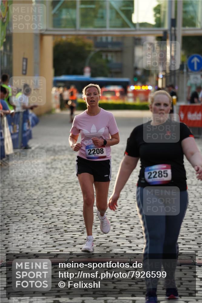 13.06.2025 - Holstenköstenlauf Felixshl http://msf.ph/oto/7926599 13.06.2025 20:21:49 Laufen 2208, 2285 meine-sportfotos.de