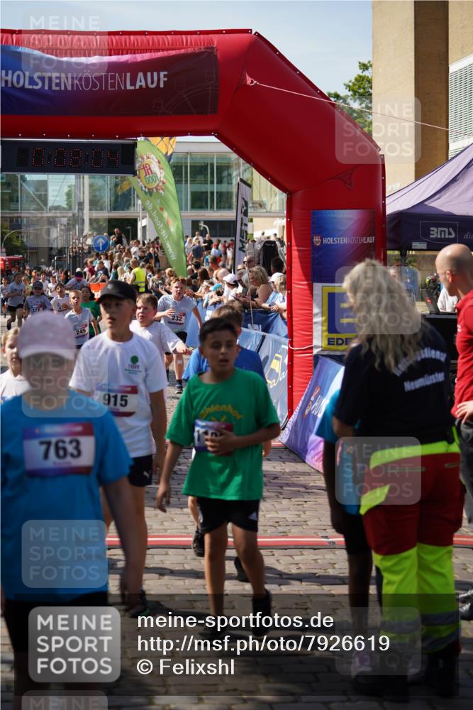 13.06.2025 - Holstenköstenlauf Felixshl http://msf.ph/oto/7926619 13.06.2025 16:38:18 Laufen 24, 232, 240, 245, 250, 252, 377, 513, 915, 921, 1010, 1013, 1020, 1087, 1102, 1168, 1350 meine-sportfotos.de