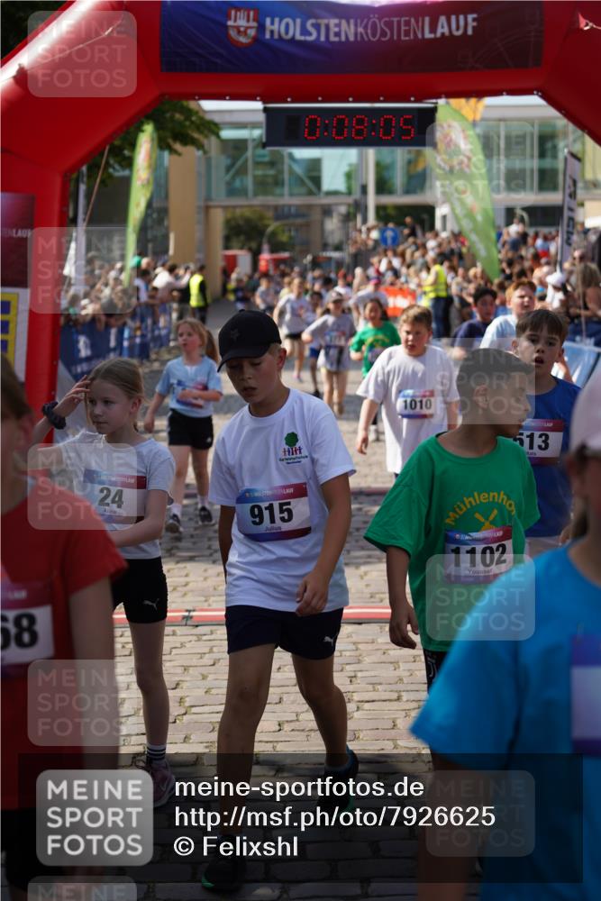 13.06.2025 - Holstenköstenlauf Felixshl http://msf.ph/oto/7926625 13.06.2025 16:38:20 Laufen 24, 232, 240, 245, 250, 252, 377, 513, 780, 921, 1010, 1013, 1020, 1087, 1350 meine-sportfotos.de