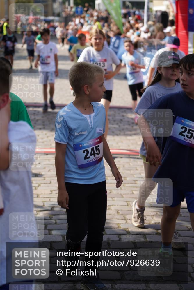 13.06.2025 - Holstenköstenlauf Felixshl http://msf.ph/oto/7926639 13.06.2025 16:38:26 Laufen 240, 243, 244, 377, 780, 916, 921, 1007, 1013, 1020, 1099, 1340, 1350, 1403 meine-sportfotos.de