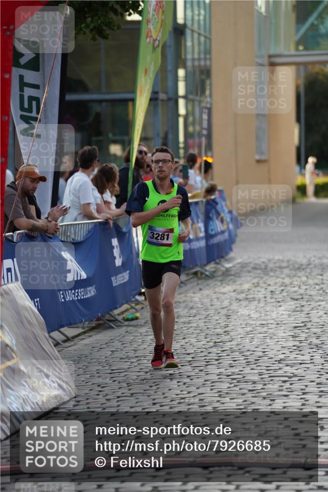 13.06.2025 - Holstenköstenlauf Felixshl http://msf.ph/oto/7926685 13.06.2025 20:25:09 Laufen 3281 meine-sportfotos.de