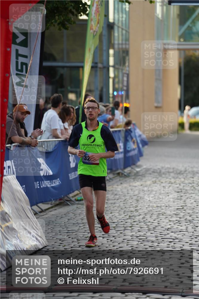 13.06.2025 - Holstenköstenlauf Felixshl http://msf.ph/oto/7926691 13.06.2025 20:25:10 Laufen 3281 meine-sportfotos.de