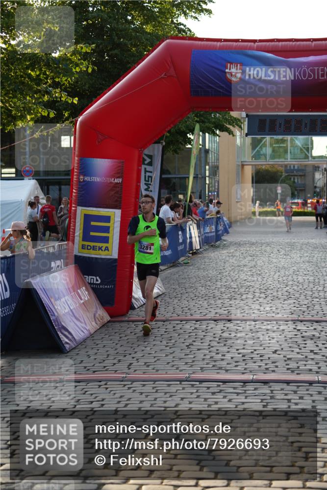 13.06.2025 - Holstenköstenlauf Felixshl http://msf.ph/oto/7926693 13.06.2025 20:25:11 Laufen 3281 meine-sportfotos.de