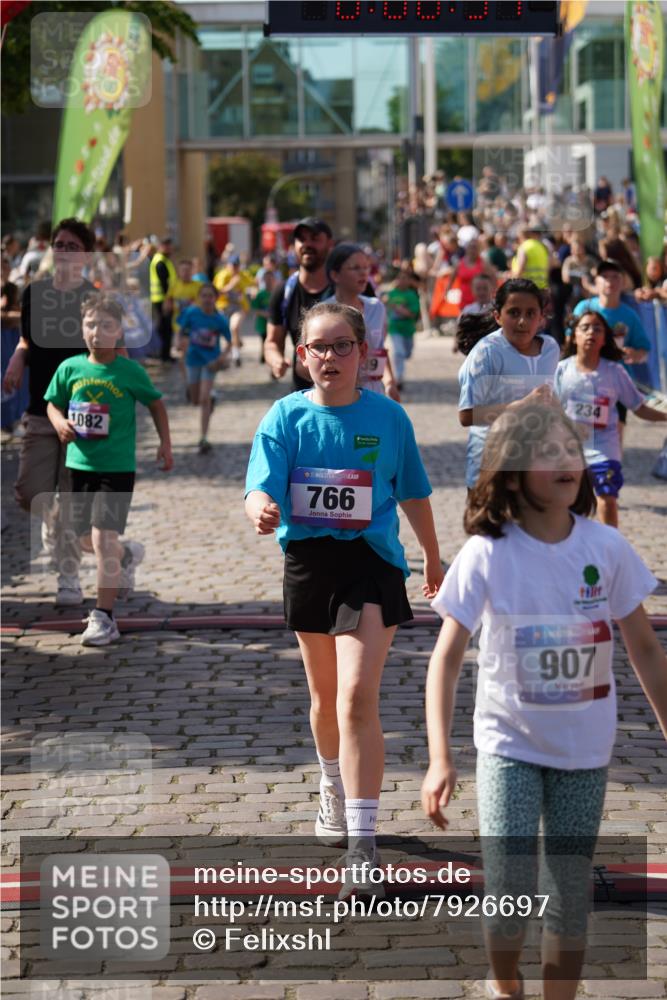 13.06.2025 - Holstenköstenlauf Felixshl http://msf.ph/oto/7926697 13.06.2025 16:38:45 Laufen 234, 239, 247, 636, 652, 766, 768, 791, 907, 924, 1081, 1082, 1094, 1234, 1402 meine-sportfotos.de