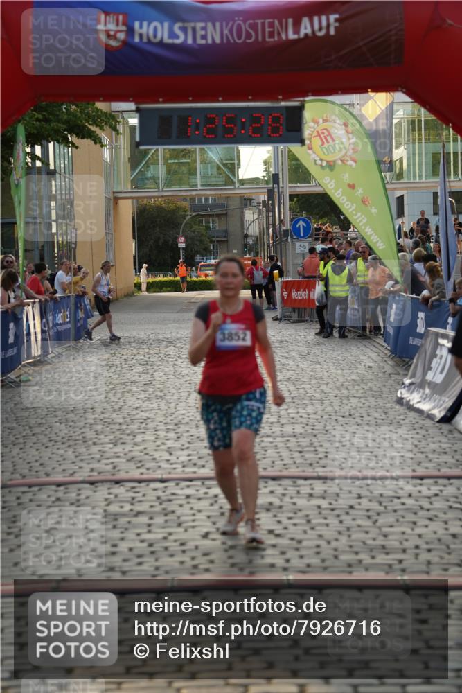 13.06.2025 - Holstenköstenlauf Felixshl http://msf.ph/oto/7926716 13.06.2025 20:25:27 Laufen 3852 meine-sportfotos.de