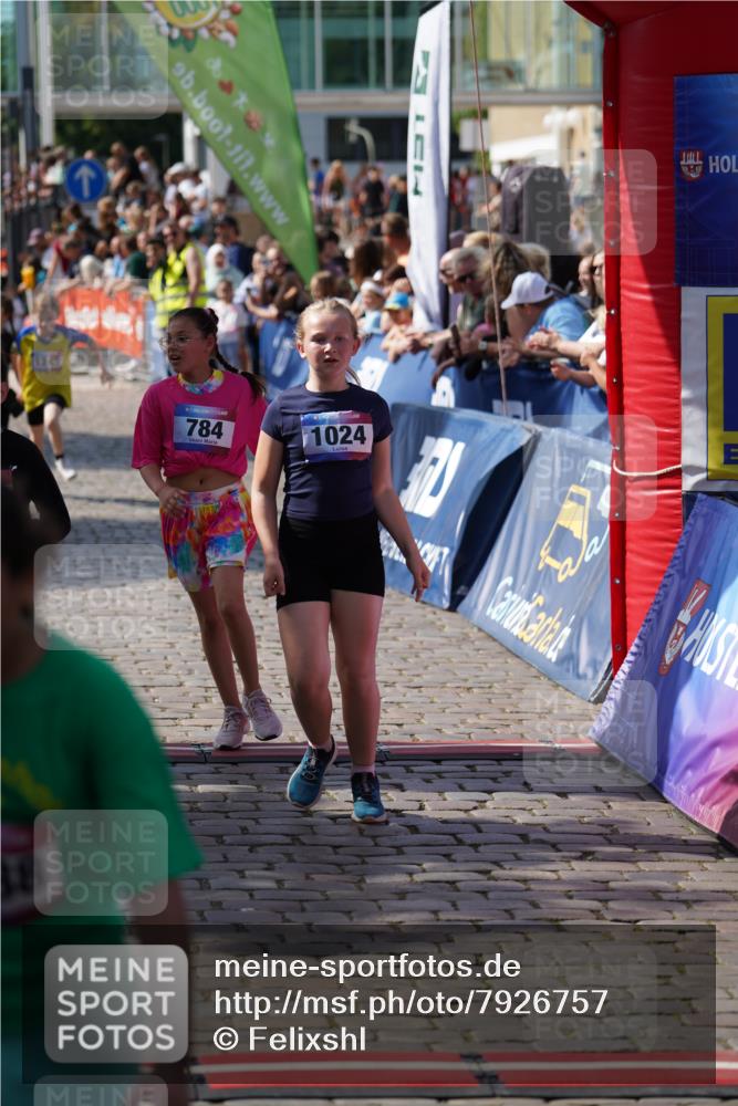 13.06.2025 - Holstenköstenlauf Felixshl http://msf.ph/oto/7926757 13.06.2025 16:39:06 Laufen 774, 784, 1024, 1088, 1239, 1243, 1245, 1418 meine-sportfotos.de