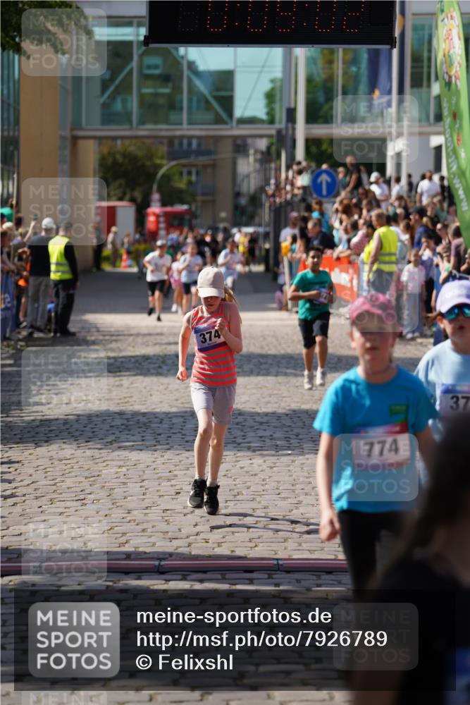 13.06.2025 - Holstenköstenlauf Felixshl http://msf.ph/oto/7926789 13.06.2025 16:39:16 Laufen 368, 372, 374, 514, 774 meine-sportfotos.de