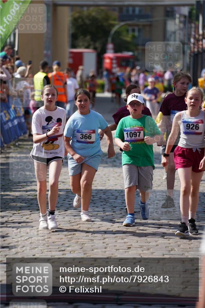13.06.2025 - Holstenköstenlauf Felixshl http://msf.ph/oto/7926843 13.06.2025 16:39:45 Laufen 133, 140, 365, 366, 641, 648, 650, 778, 909, 926, 1097, 1357 meine-sportfotos.de
