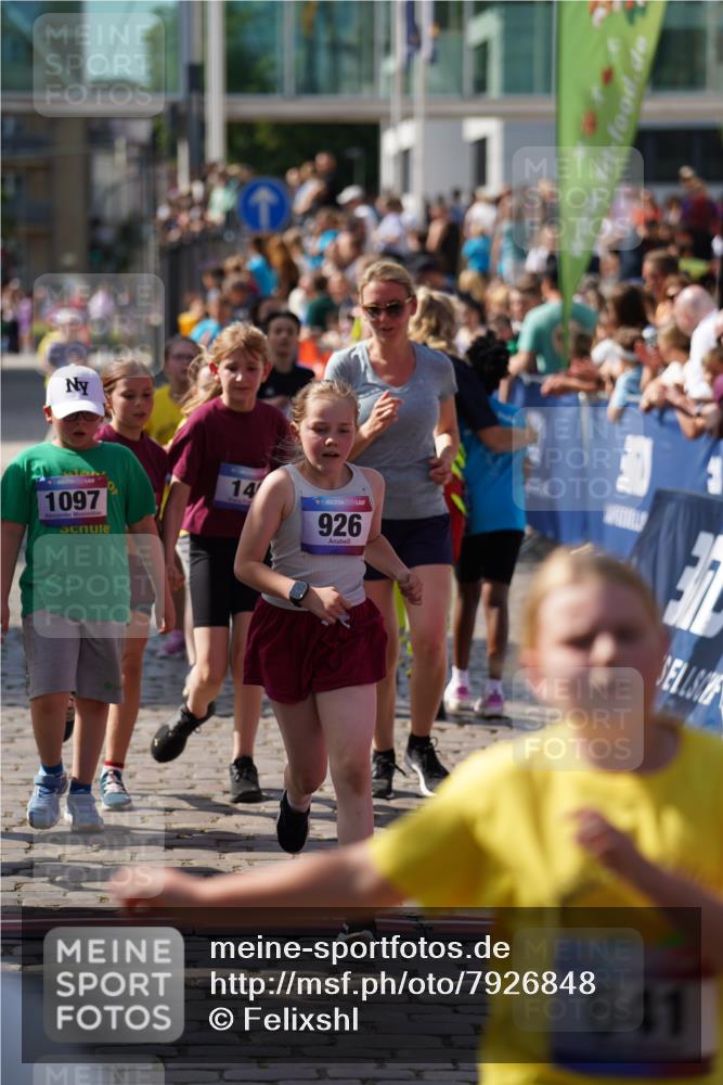 13.06.2025 - Holstenköstenlauf Felixshl http://msf.ph/oto/7926848 13.06.2025 16:39:47 Laufen 133, 140, 365, 366, 641, 648, 650, 771, 778, 926, 1097, 1357 meine-sportfotos.de