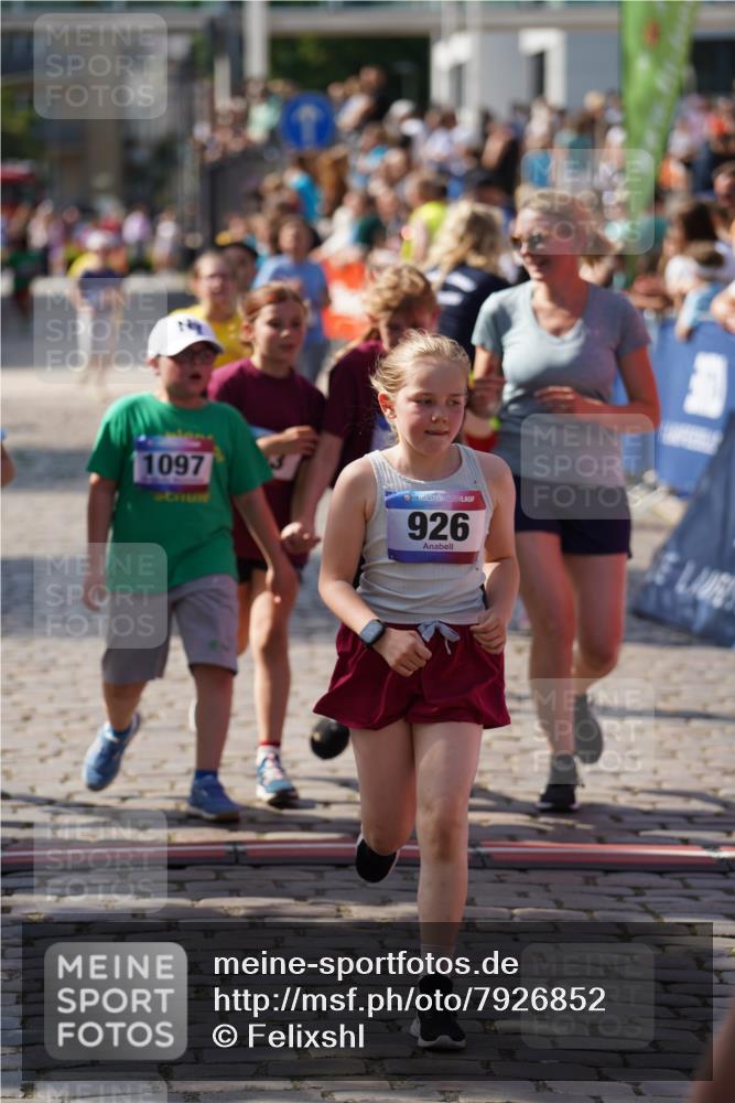13.06.2025 - Holstenköstenlauf Felixshl http://msf.ph/oto/7926852 13.06.2025 16:39:47 Laufen 133, 140, 365, 366, 641, 648, 650, 771, 778, 926, 1097, 1357 meine-sportfotos.de