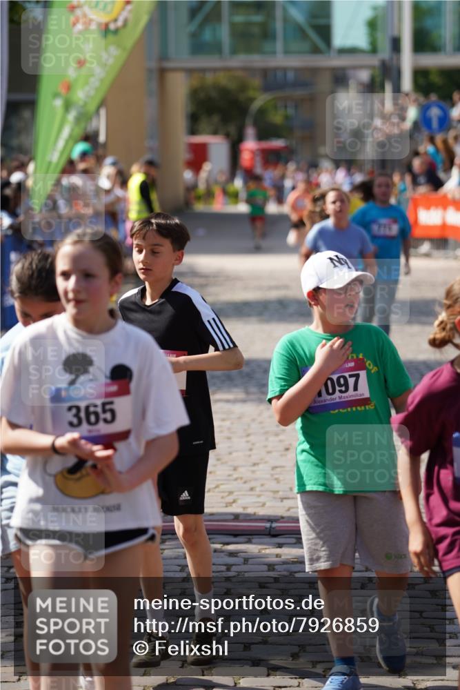 13.06.2025 - Holstenköstenlauf Felixshl http://msf.ph/oto/7926859 13.06.2025 16:39:51 Laufen 133, 140, 365, 366, 648, 650, 771, 778, 926, 1097, 1357 meine-sportfotos.de