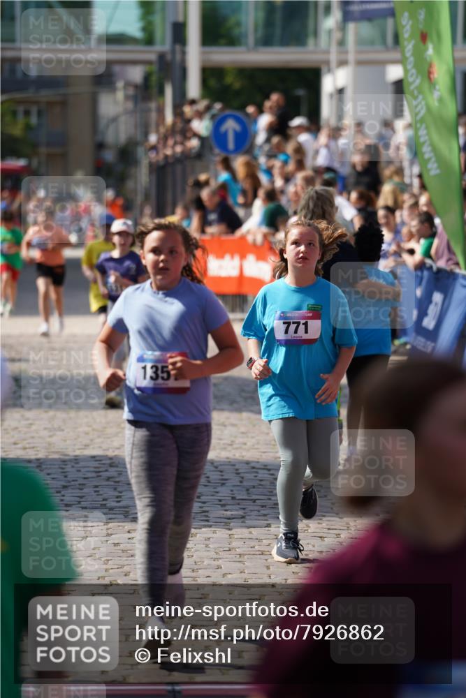 13.06.2025 - Holstenköstenlauf Felixshl http://msf.ph/oto/7926862 13.06.2025 16:39:53 Laufen 133, 531, 648, 650, 655, 771, 778, 1357 meine-sportfotos.de