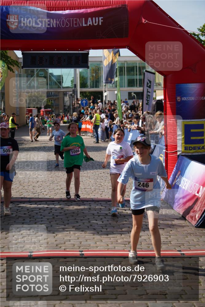 13.06.2025 - Holstenköstenlauf Felixshl http://msf.ph/oto/7926903 13.06.2025 16:40:25 Laufen 246, 505, 922, 1078, 1086 meine-sportfotos.de