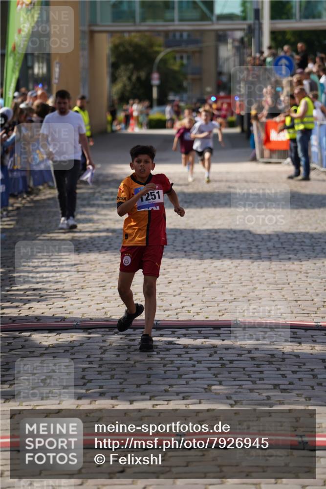 13.06.2025 - Holstenköstenlauf Felixshl http://msf.ph/oto/7926945 13.06.2025 16:50:12 Laufen 130, 1033, 1251 meine-sportfotos.de