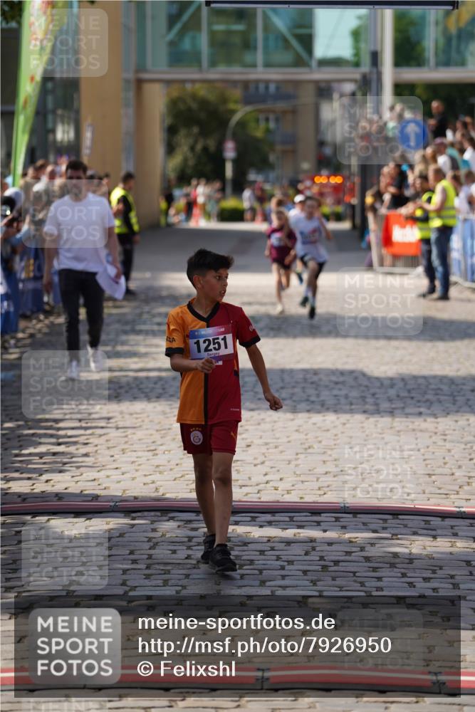 13.06.2025 - Holstenköstenlauf Felixshl http://msf.ph/oto/7926950 13.06.2025 16:50:13 Laufen 28, 130, 1033, 1251 meine-sportfotos.de