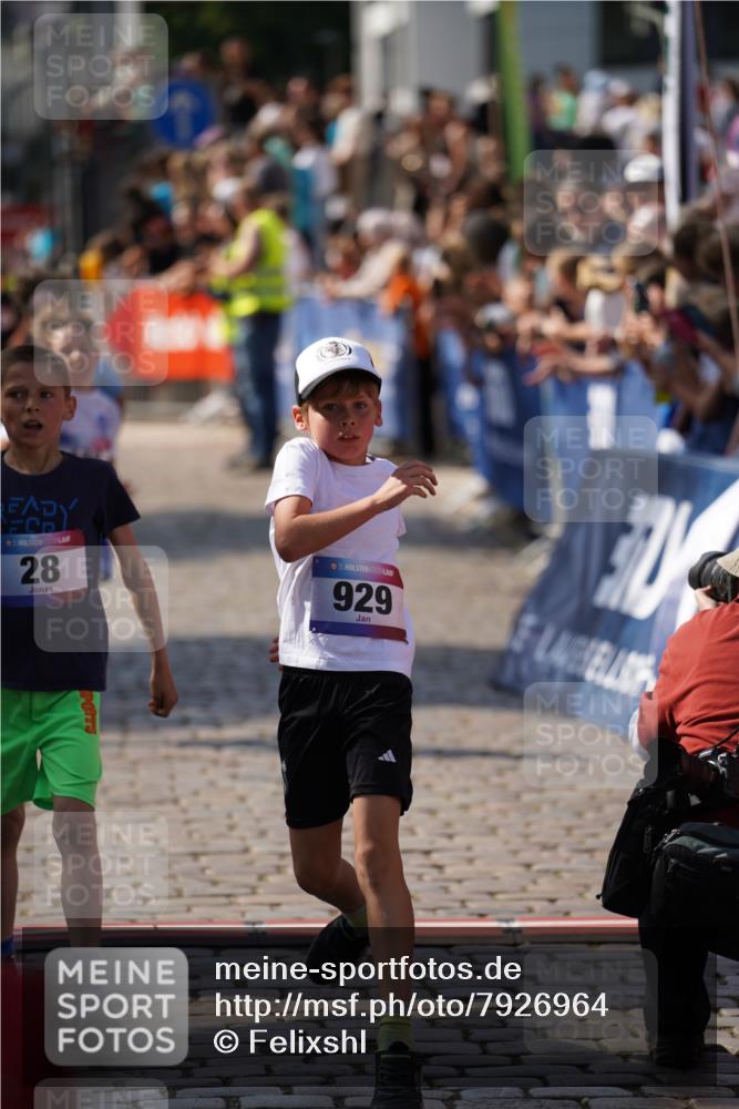 13.06.2025 - Holstenköstenlauf Felixshl http://msf.ph/oto/7926964 13.06.2025 16:50:22 Laufen 28, 102, 130, 409, 553, 659, 929, 1875 meine-sportfotos.de