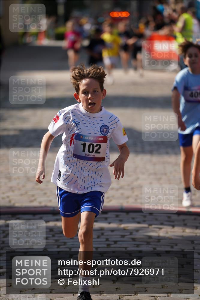 13.06.2025 - Holstenköstenlauf Felixshl http://msf.ph/oto/7926971 13.06.2025 16:50:24 Laufen 28, 102, 143, 409, 553, 659, 929, 1265, 1875, 1892 meine-sportfotos.de